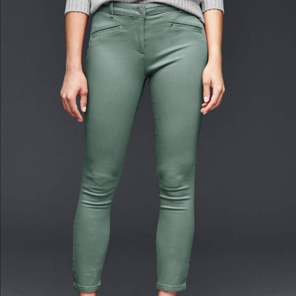 GAP Modern Stretch Skinny Cropped Khaki Pants